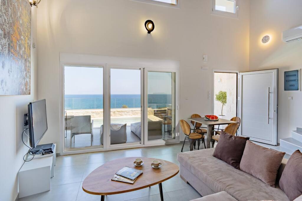 Sofia Suite, A Seafront Hideaway ! Pánormos Exterior foto
